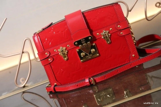 WIS CHANELUTCH VUITTON TRUNK LOUIS 1216